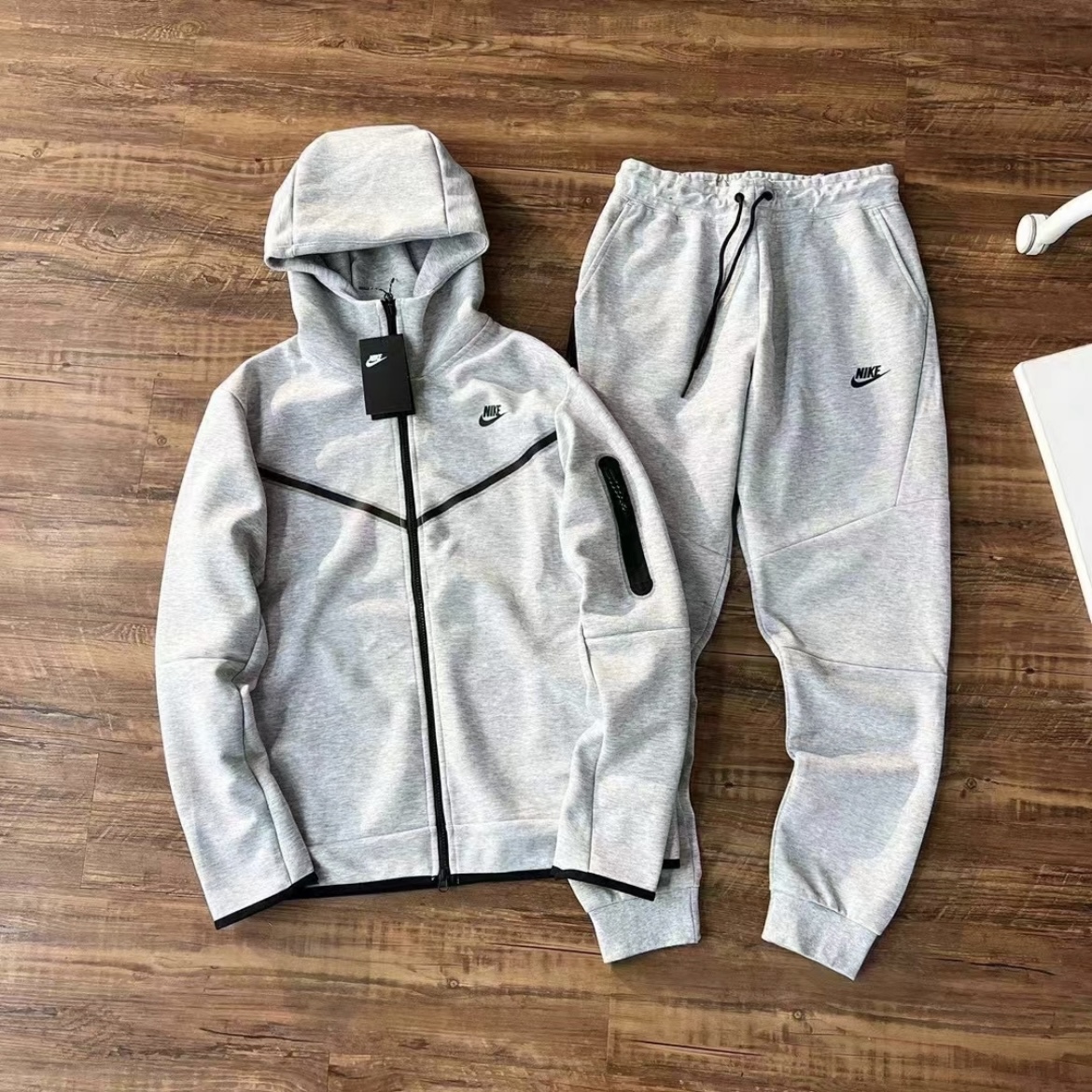 EM Sneakers Nike Sportswear Tech Fleece Full-Zip Hoodie & Joggers Set (FW24) Dark Grey Heather/Black review Samuel Alvarez
