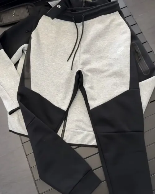 EM Sneakers Nike Sportswear Tech Fleece Full Zip Hoodie & Pant & Joggers Set Black and Gray Stitching review 