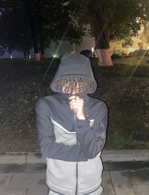 EM Sneakers Nike Sportswear Tech Fleece Full Zip Hoodie & Pant & Joggers Set Black and Gray Stitching reviewed by