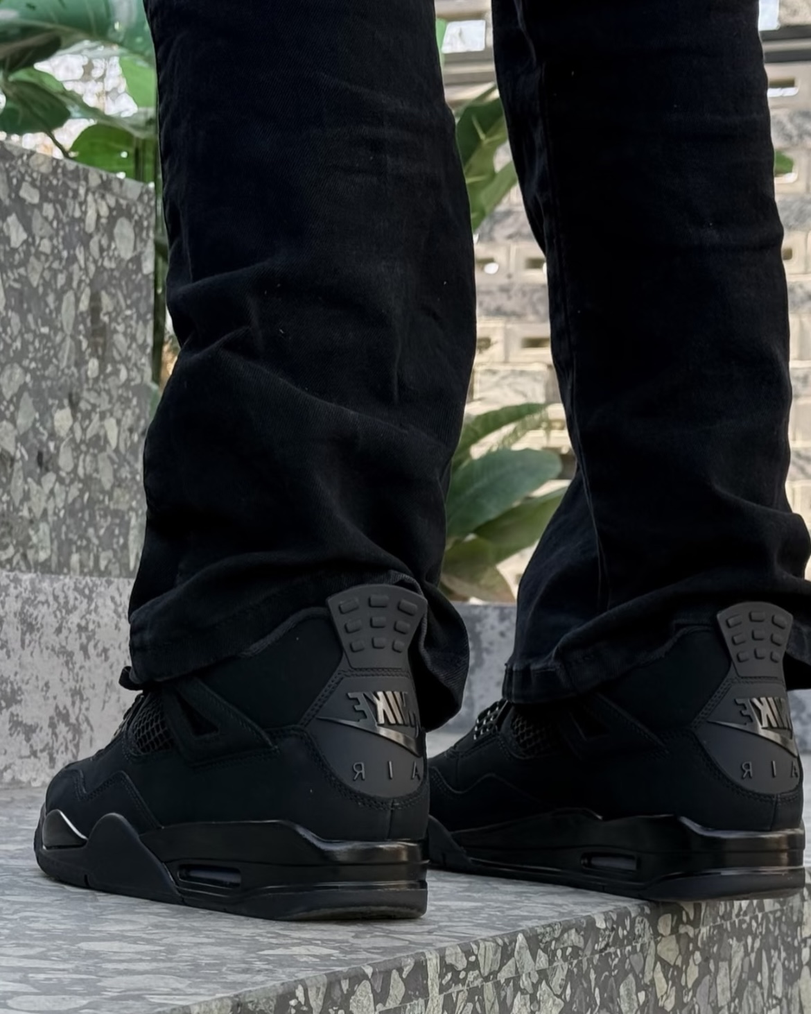 EM Sneakers Air Jordan 4 Black Cat (2025) review Reginaye Levingston