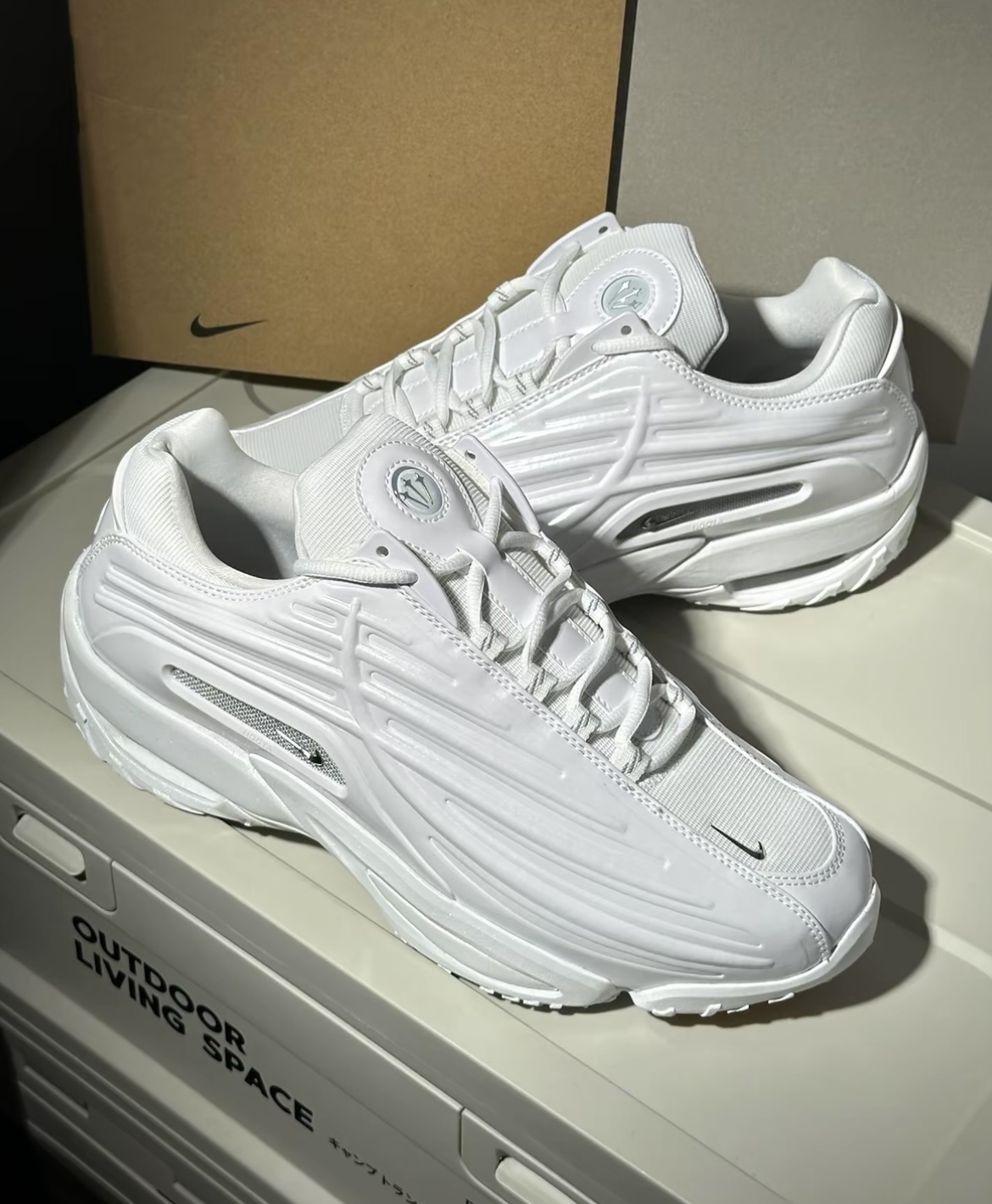 EM Sneakers Nike NOCTA x Hot Step 2 White review 0
