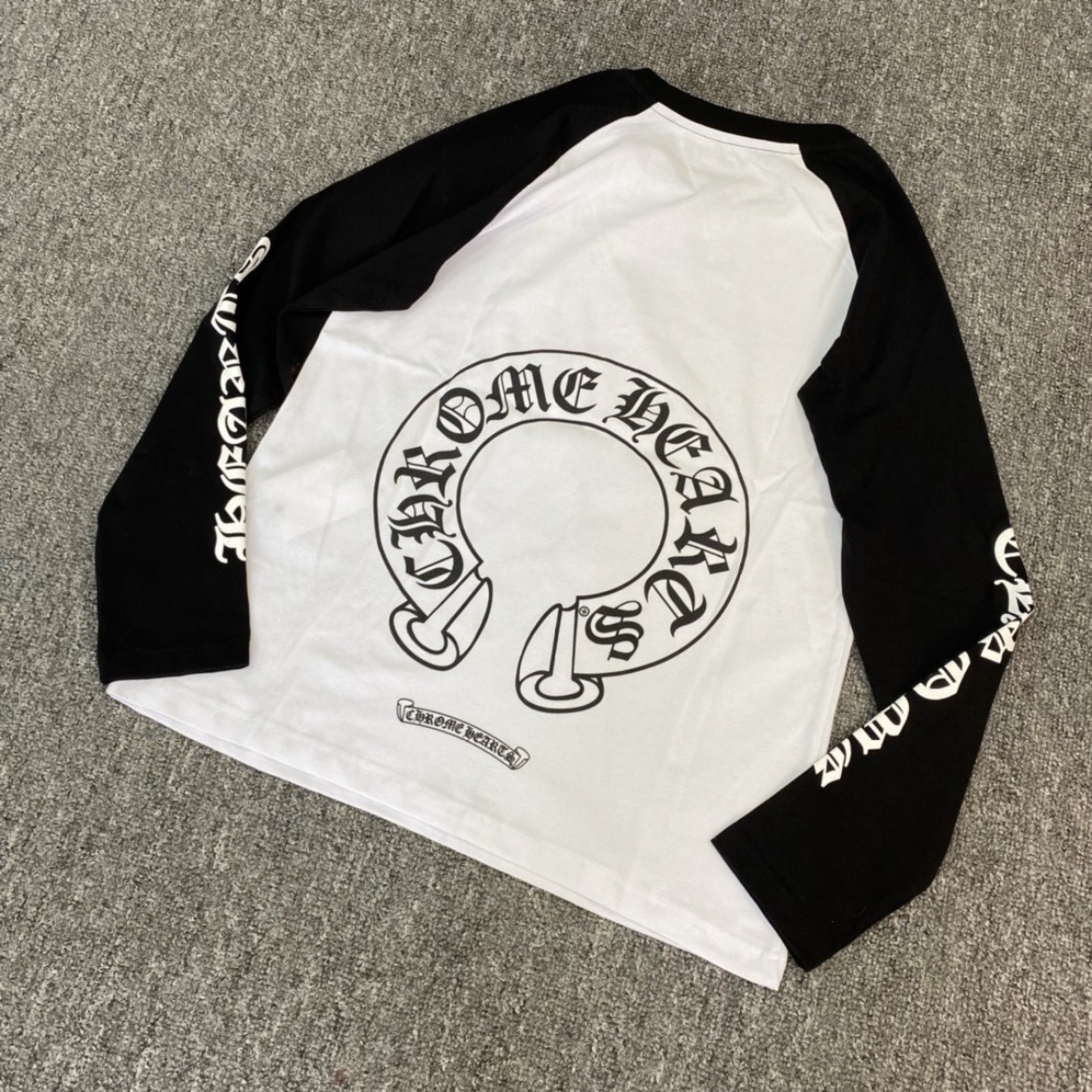 EM Sneakers Chrome Hearts Horseshoe Sanskrit Colorblock Long Sleeve review Essence Fraguada 01