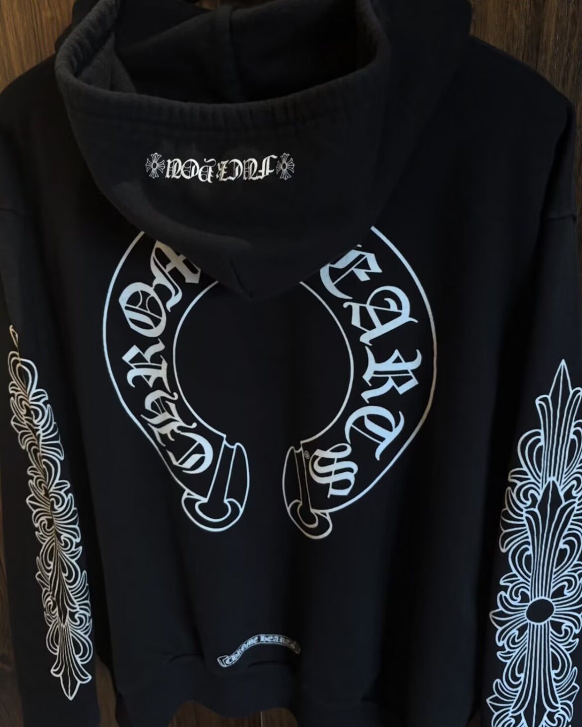 EM Sneakers Chrome Hearts Horseshoe Floral Cross-Sleeve Zip Up Hoodie Black White review 1
