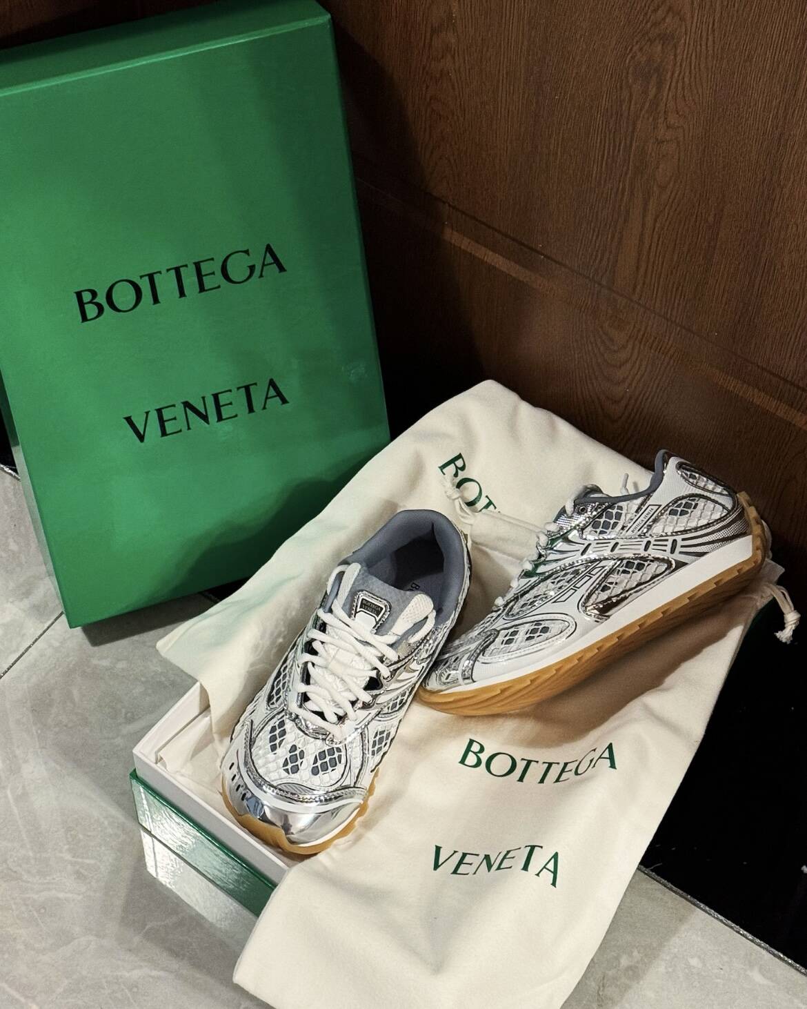 EM Sneakers Bottega Veneta Orbit Silver White review Latif Gault