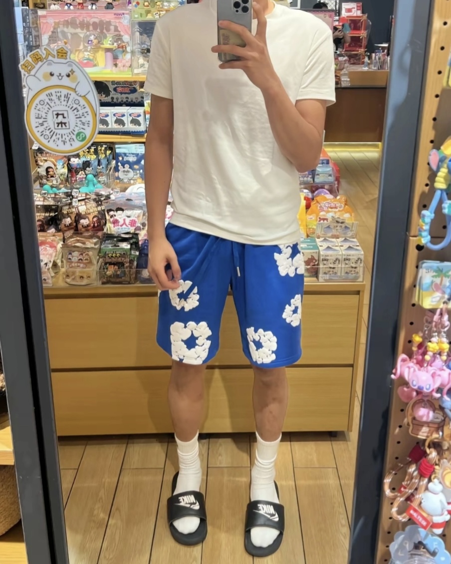 EM Sneakers Denim Tears The Cotton Wreath Shorts Royal Blue review jeniie kim