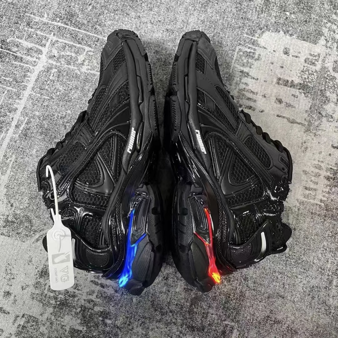 EM Sneakers Balenciaga Runner LED Sneaker in Black review jaldad adhugf 00