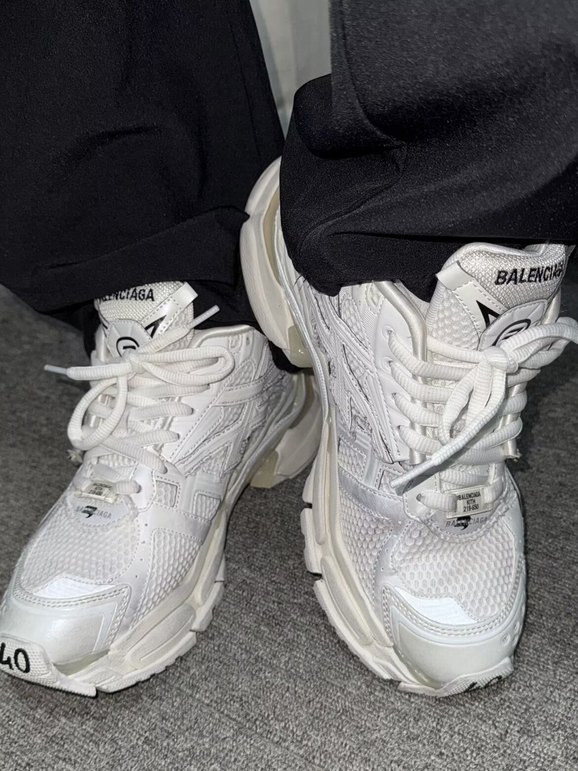 EM Sneakers Balenciaga Runner White review Unknown Plug