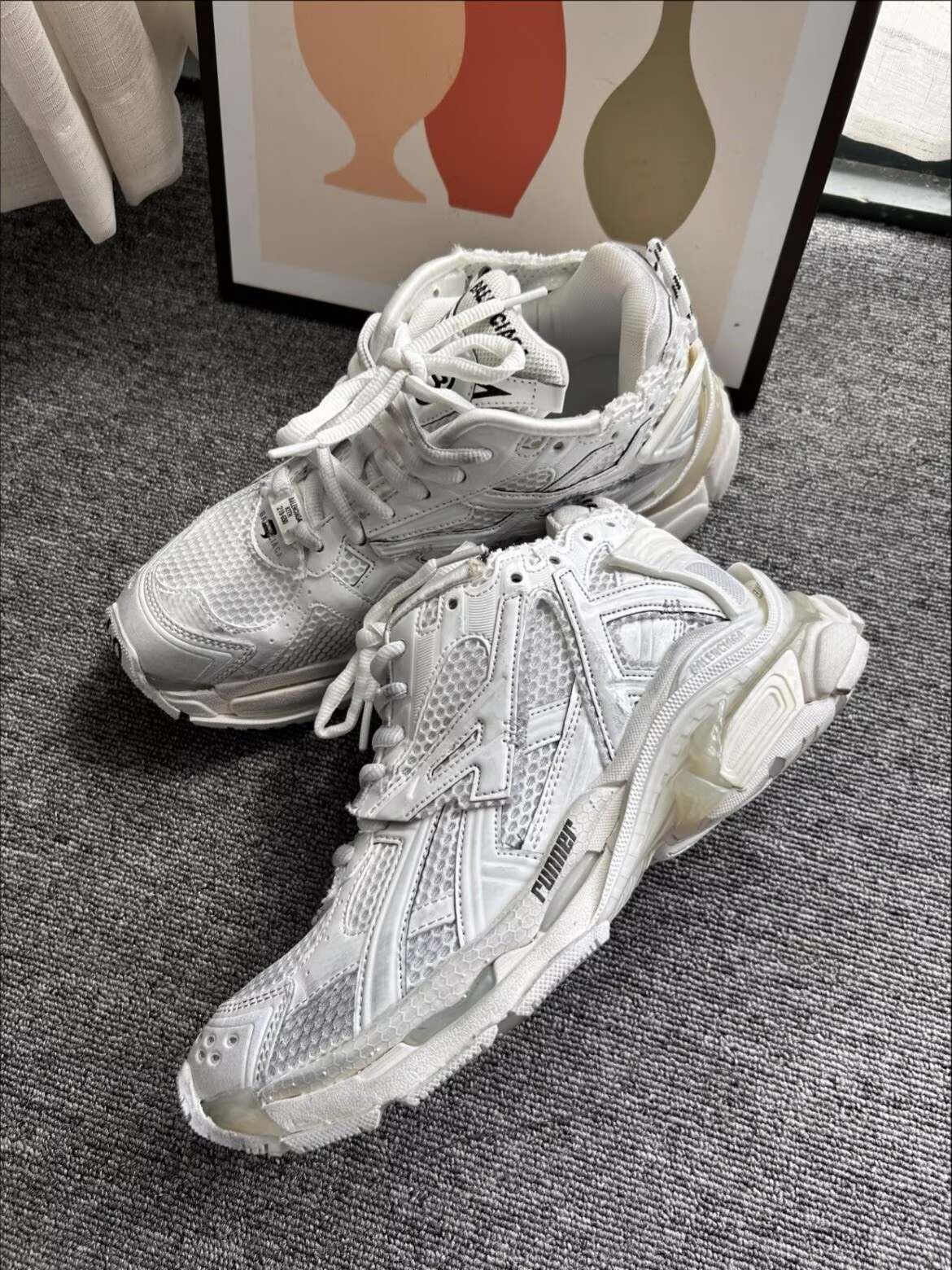 EM Sneakers Balenciaga Runner White review Kamirah Lindsey