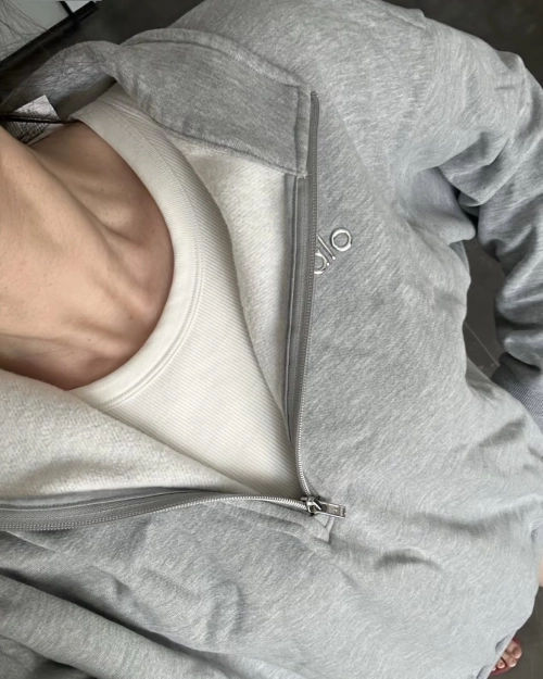 EM Sneakers Alo Yoga Accolade 1/4 Zip Pullover Gray #K503 reviewed by