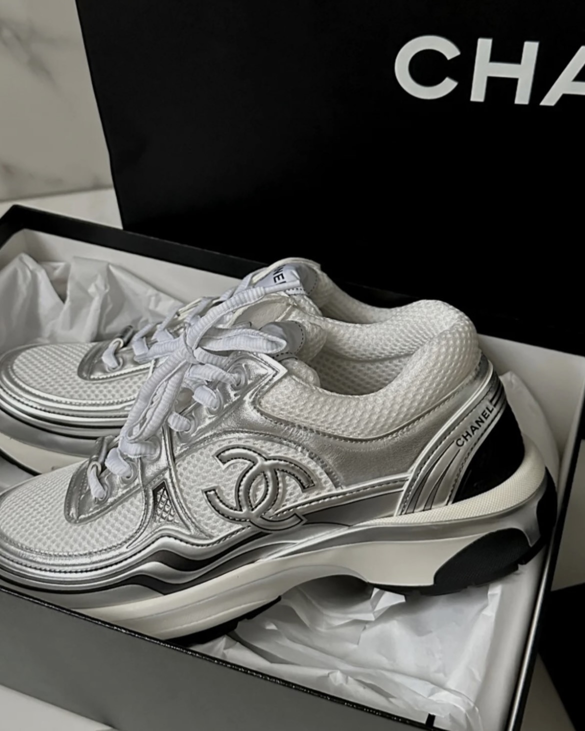 EM Sneakers Chanel Low Top Trainer Silver Black review Jaylen b