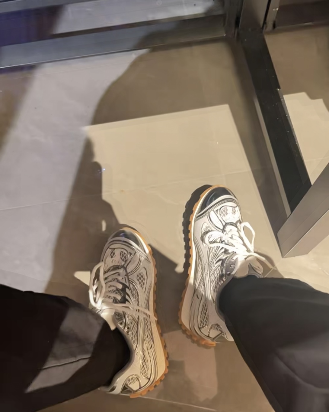 EM Sneakers BV(Botteg@) review Ayden Davis 01