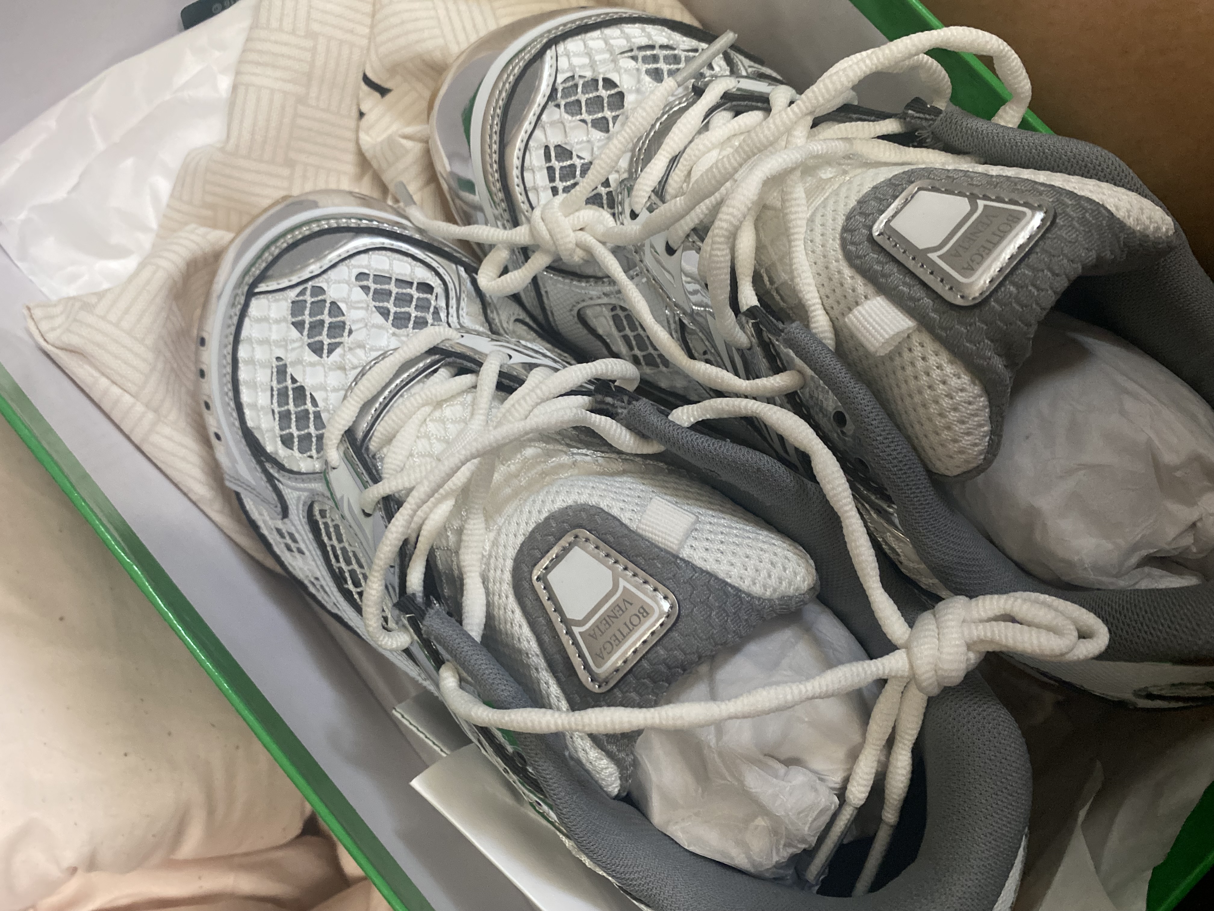 EM Sneakers BV(Botteg@) review 0