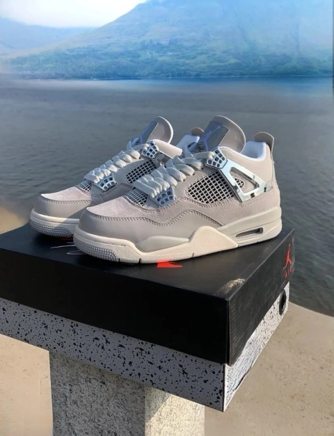 Air Jordan 4 