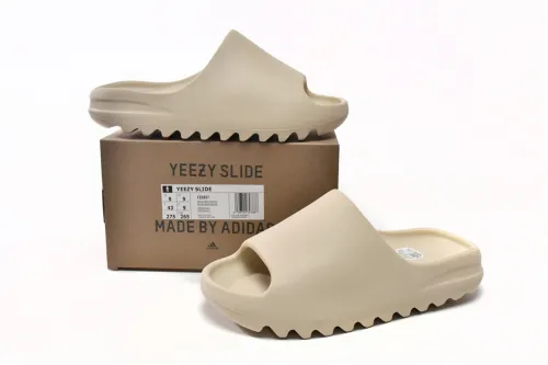Unbelievable Deal on Yeezy Slides – Just $42.5! 