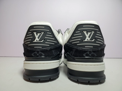 EM Sneakers QC pictures| Louis Vuitton Trainer Black And White Cloth Cover