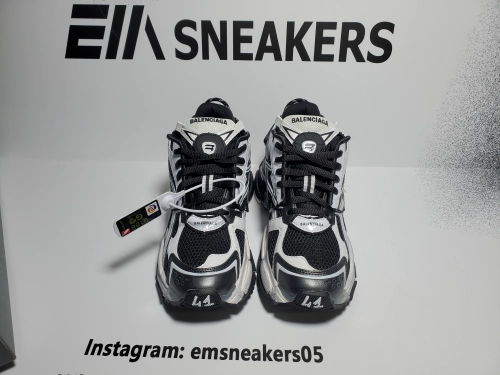 EM Sneakers QC pictures| Balenciaga Runner Black White