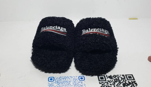 EM Sneakers QC | EM Sneakers Balenciaga Furry Slide Black