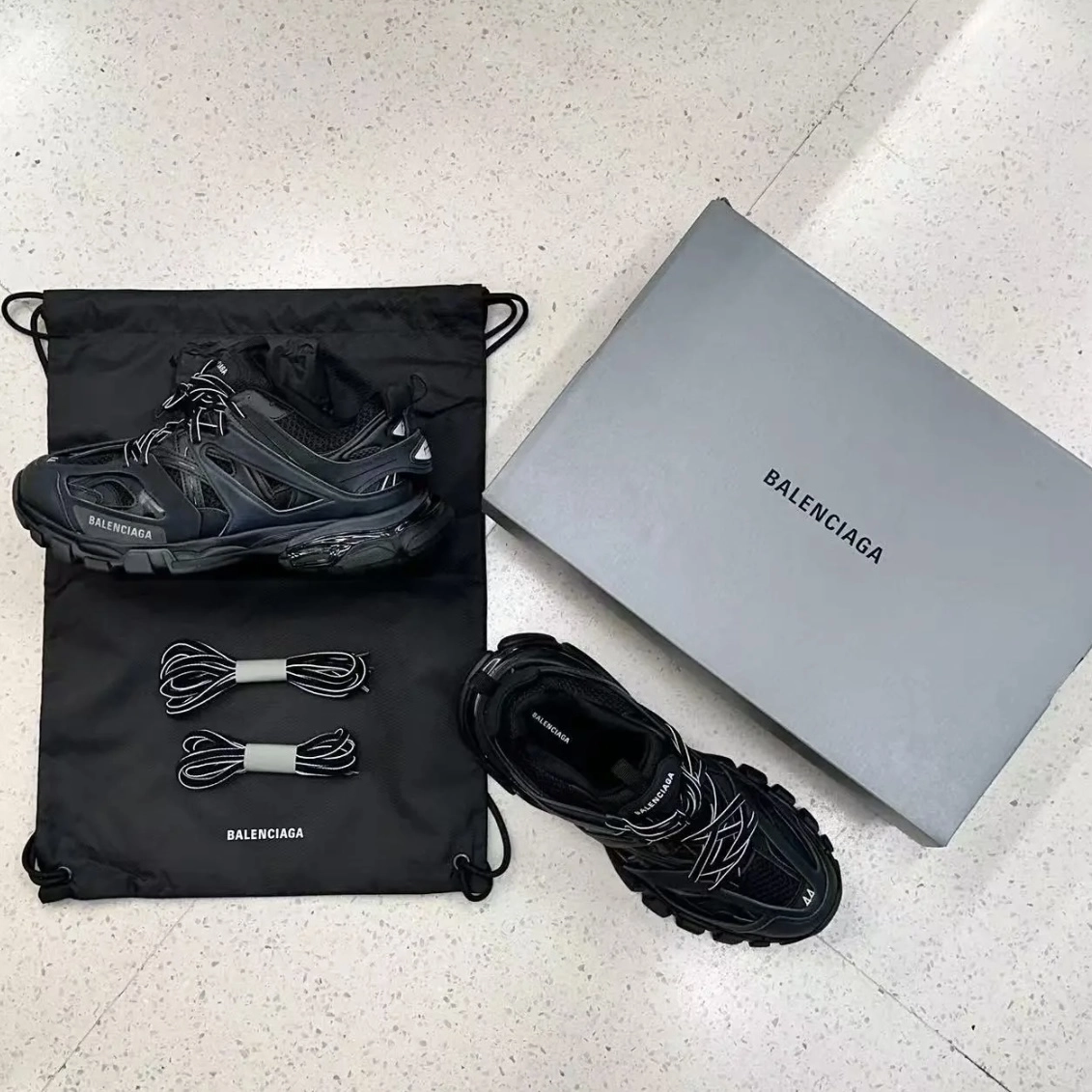 EM Sneakers Presents: The Definitive Balenciaga Track Black (Without LED) 542436 W1GB1 1000 Replica