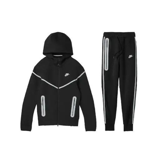 EM Sneakers QC |  Nike Sportswear Tech Fleece Full-Zip Hoodie & Joggers Set Dark Heather Black White