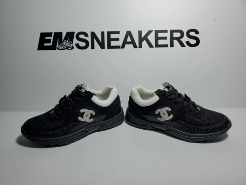 EM Sneakers QC | Chanel Low Top Trainer Black White