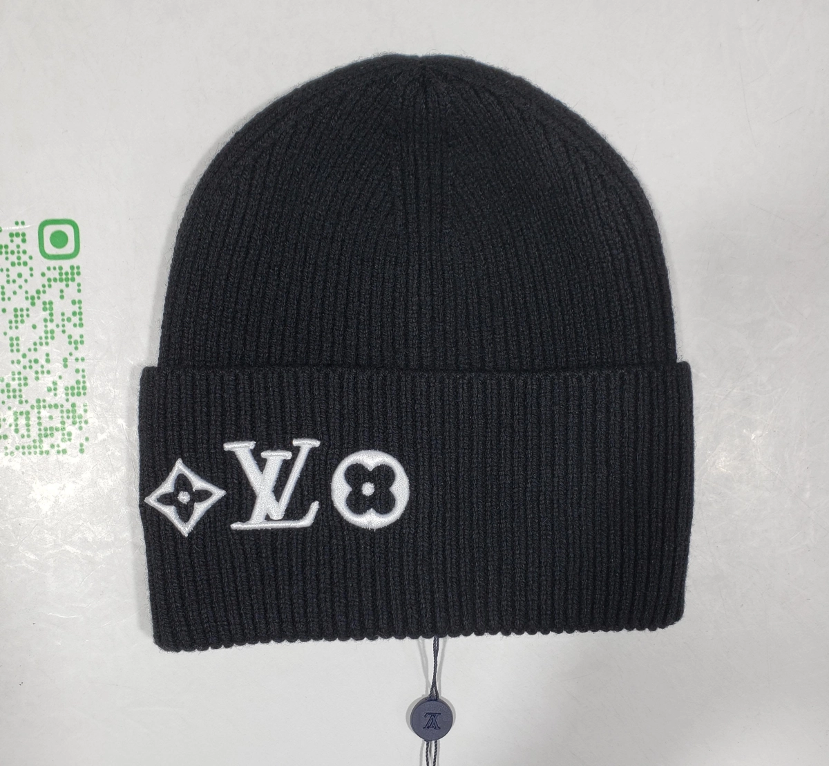 EM Sneakers QC | Louis Vuitton LV Headline Beanie Black
