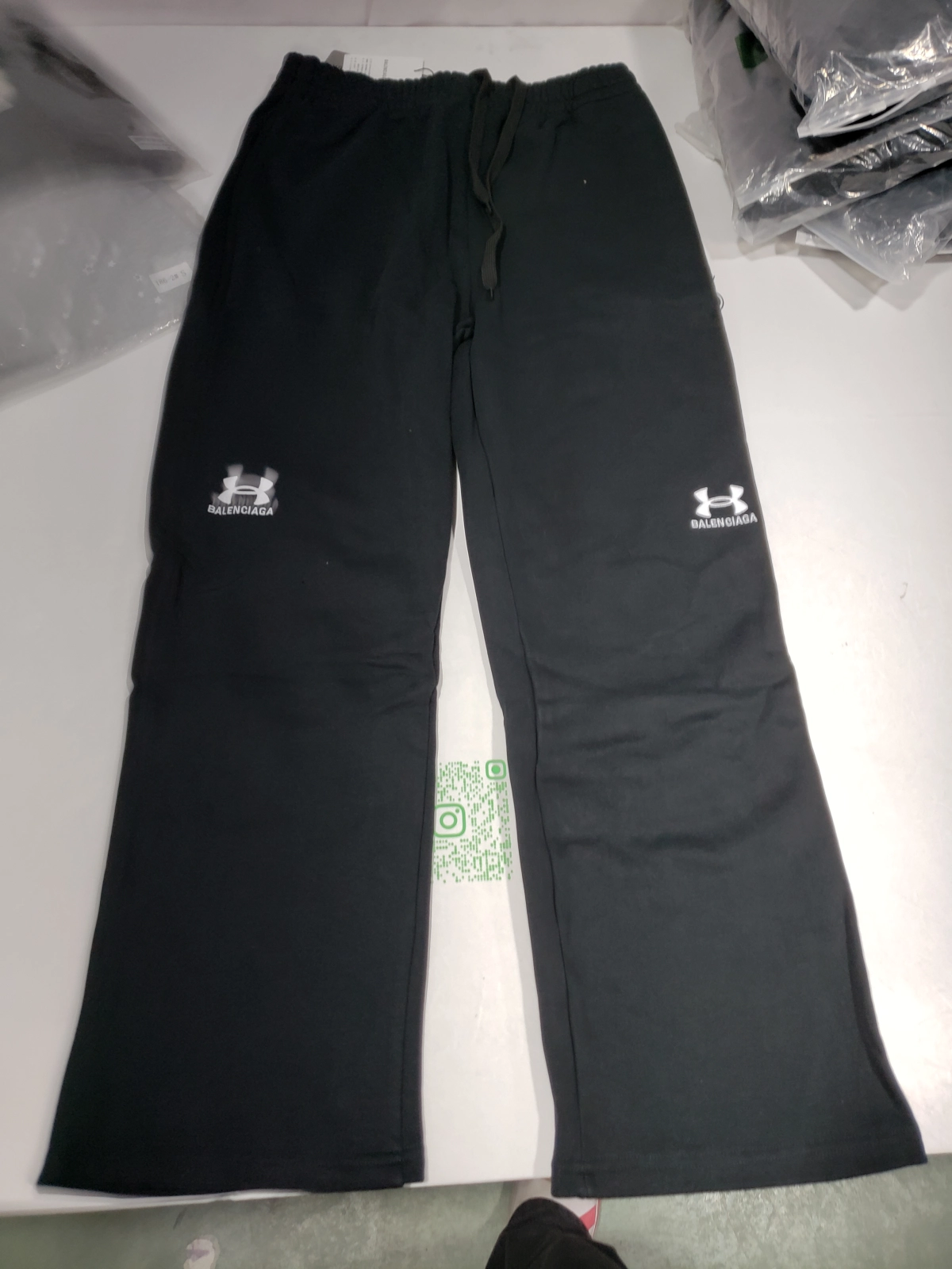 EM Sneakers QC |  Balenciaga x Under Armour Baggy Sweatpants Black/White 809709TRVB89034