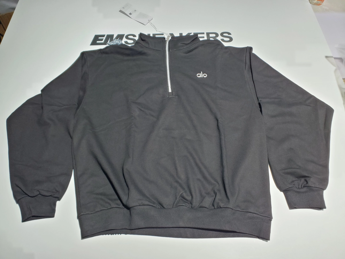 EM Sneakers QC | Alo Yoga Accolade 1/4 Zip Pullover Black