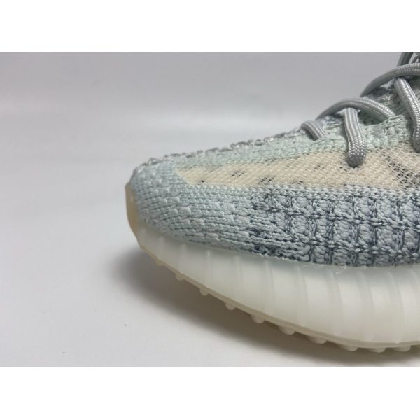 Fake adidas Yeezy Boost 350 V2 Cloud White Reflective FT5317