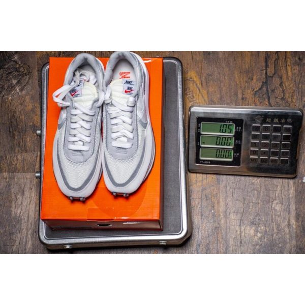 Fake Nike LD Waffle sacai Summit White BV0073-100