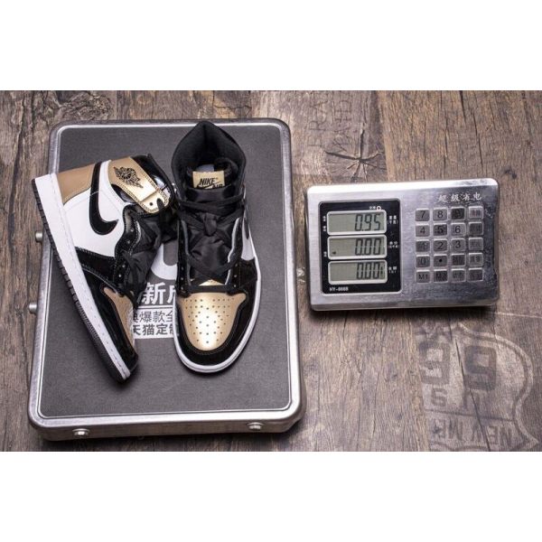 Fake  Air Jordan 1 Retro High NRG Patent Gold Toe 861428-007