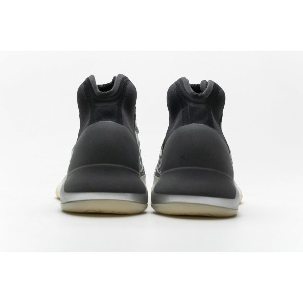 Fake Yeezy QNTM (Lifestyle Model) Q46473