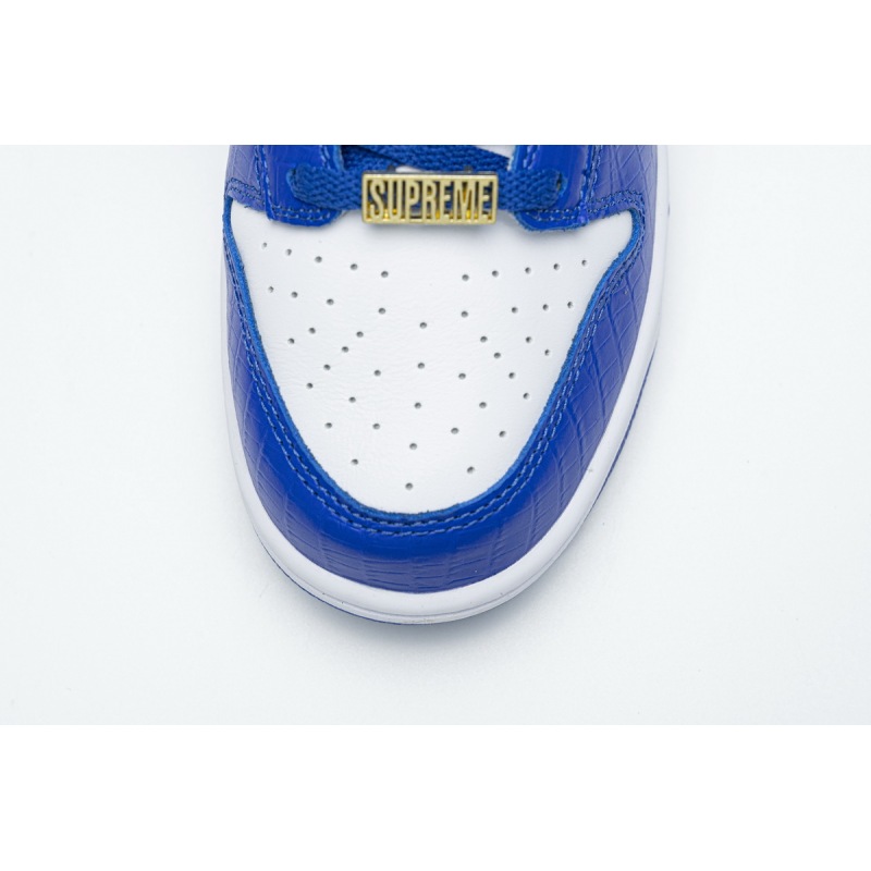 Supreme x Nike SB Dunk Low "Blue Stars” DH3228-100