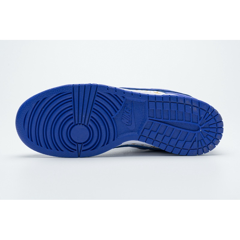 Supreme x Nike SB Dunk Low "Blue Stars” DH3228-100