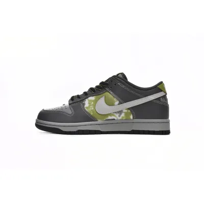 Nike Dunk Low SB Friends and Family FD8775-002  01