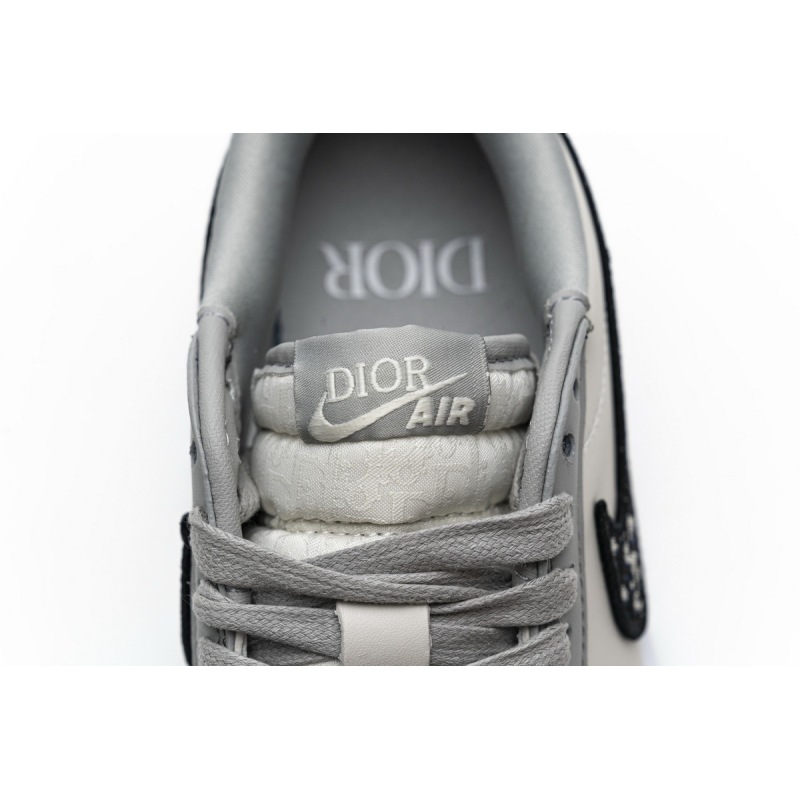Air Jordan 1 Retro Low Dior CN8608-002