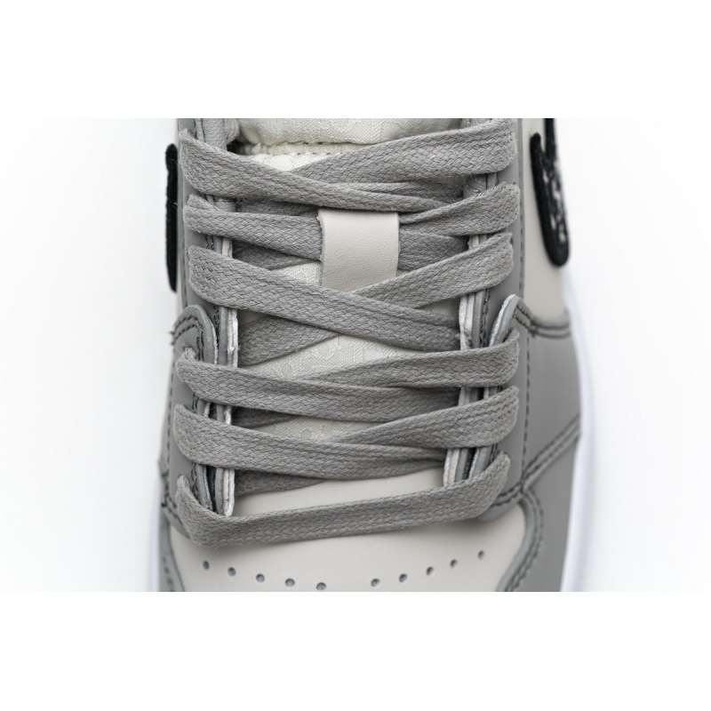 Air Jordan 1 Retro Low Dior CN8608-002
