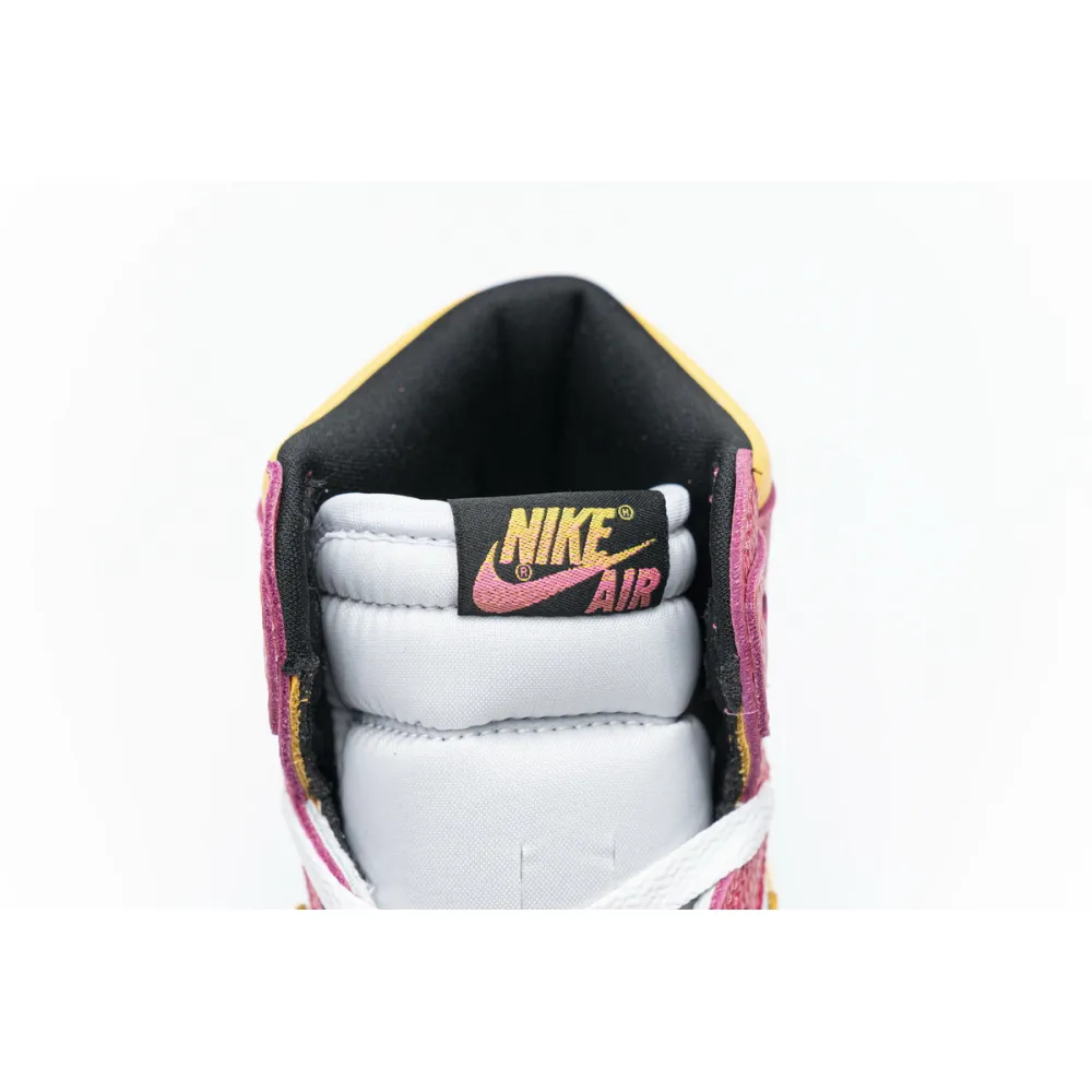  Air Jordan 1 High OG Light Fusion Red 555088-603 