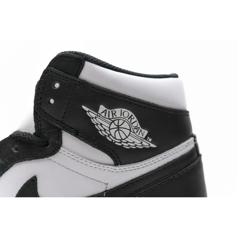  Air Jordan 1 Retro  High Black White (2014) 555088-010