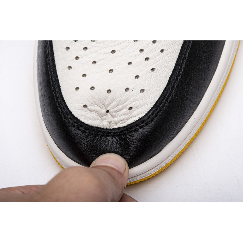 Air Jordan 1 Retro High Not for Resale Varsity Maize 861428-107