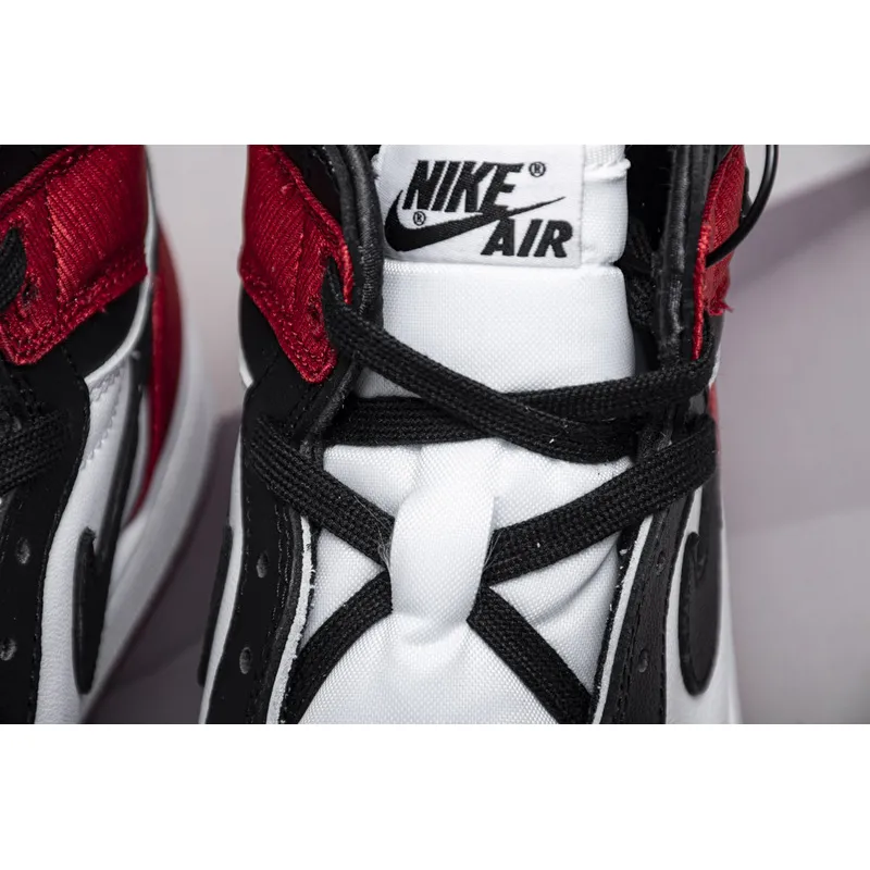 Air Jordan 1 Retro High Satin Black Toe CD0461-016