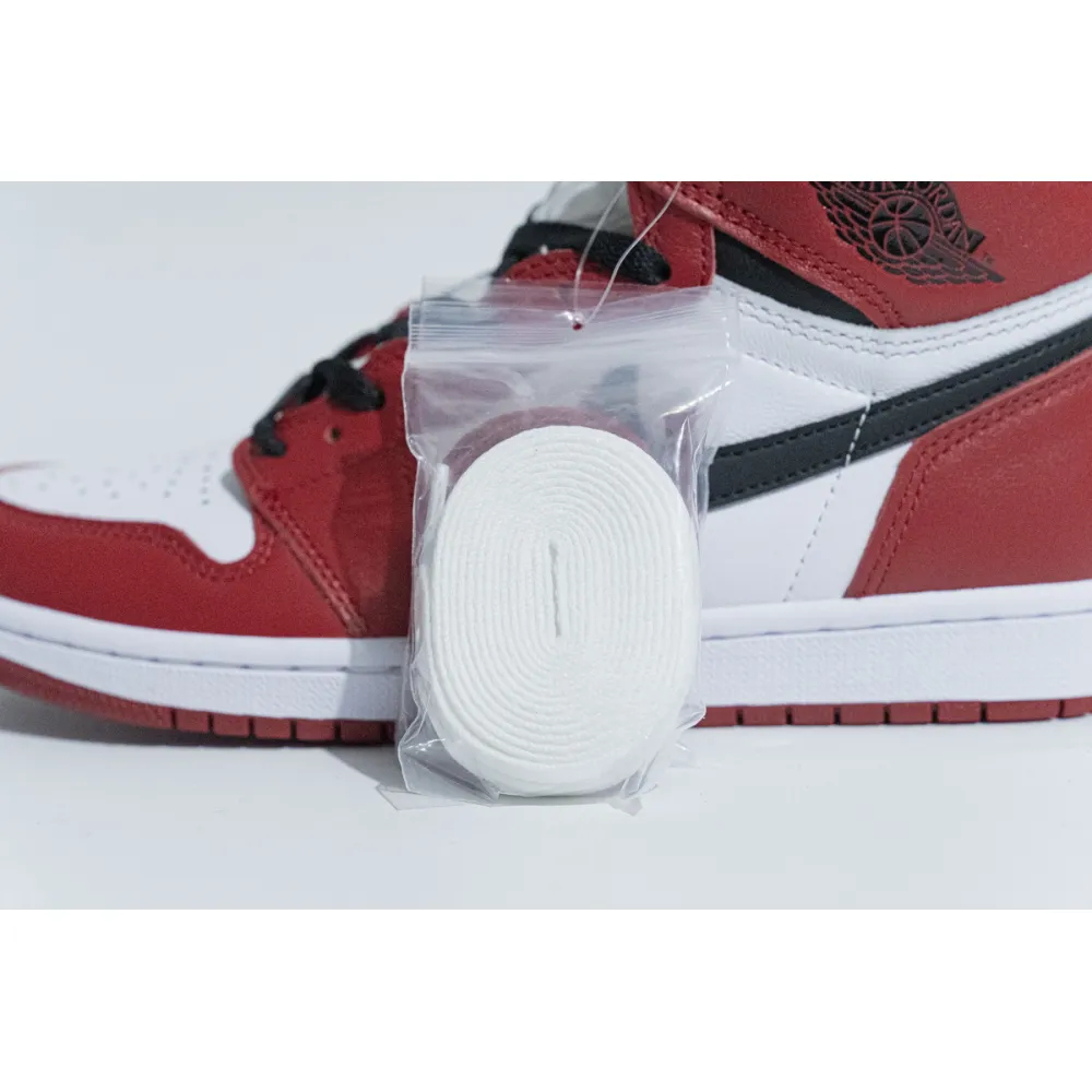 Air Jordan 1 Retro High Chicago (2015) 555088-101