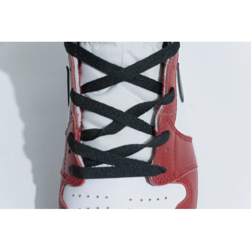 Air Jordan 1 Retro High Chicago (2015) 555088-101