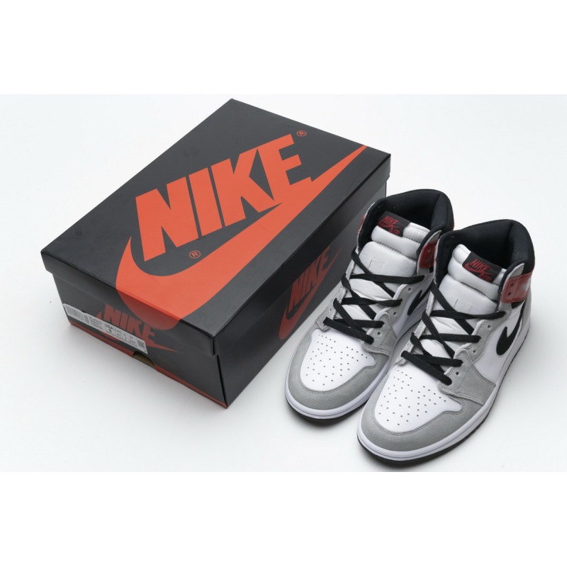 Air Jordan 1 Retro High Light Smoke Grey 555088-126
