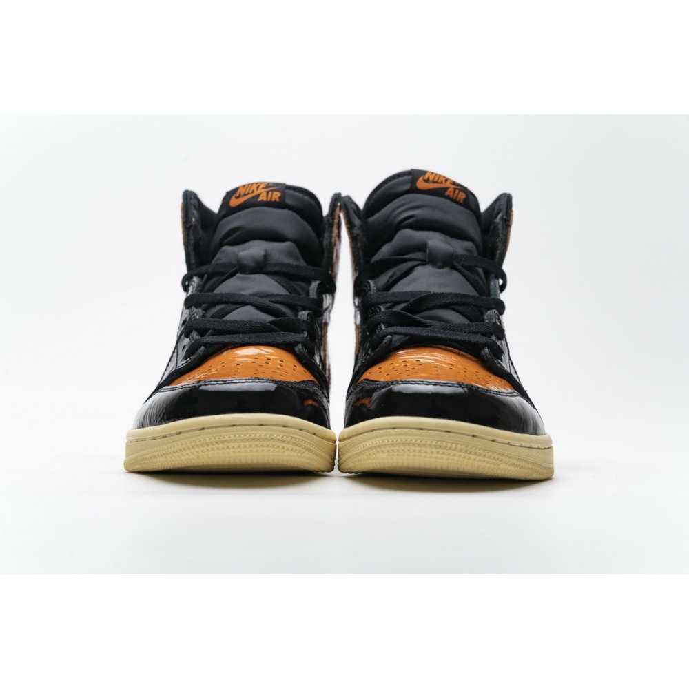 Air Jordan 1 Retro High Shattered Backboard 3.0 555088-028