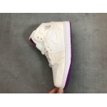 Air Jordan 1 Mid SE White Fuchsia Blast 555112-100