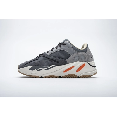 Yeezy Boost 700 v2 Magnet FV9922 01