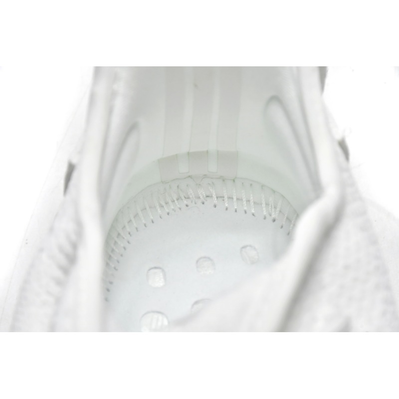 Dope sneakers Yeezy Boost 350 V2 Cream/Triple White CP9366