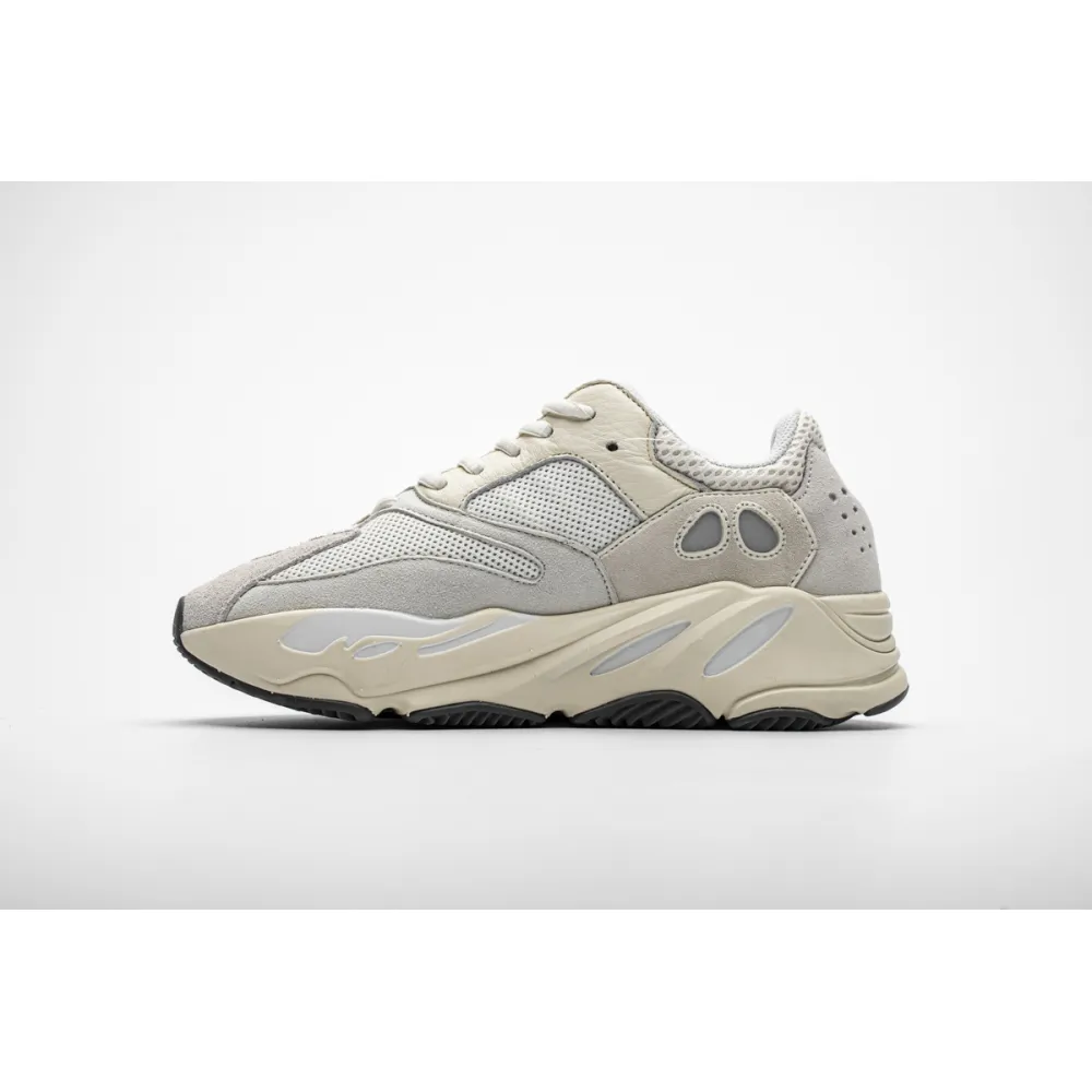 Yeezy Boost 700 Analog EG7596