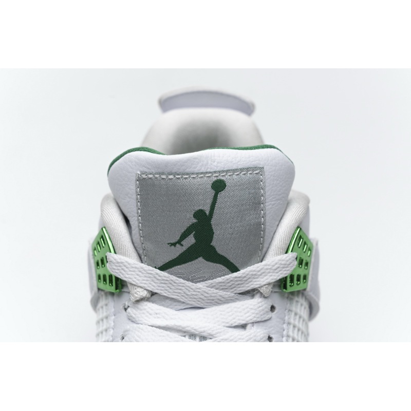 Air Jordan 4 Retro “Metallic Green”  CT8527-113