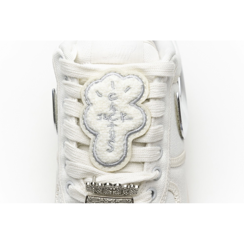 Travis Scott x Nike Air Force 1“Sail”  AQ4211-101